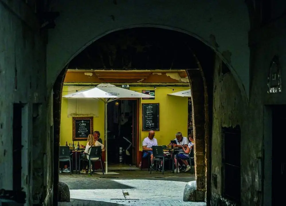 Turistas en C&aacute;diz. - 