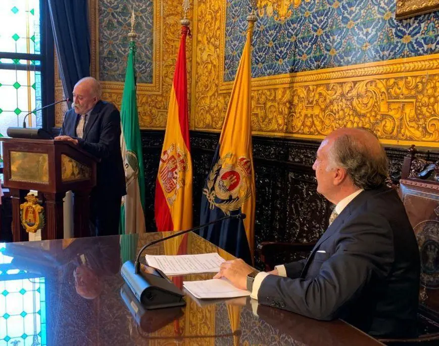 Melgar fue homenajeado como Hijo Adoptivo de Algeciras en 2020. - AI