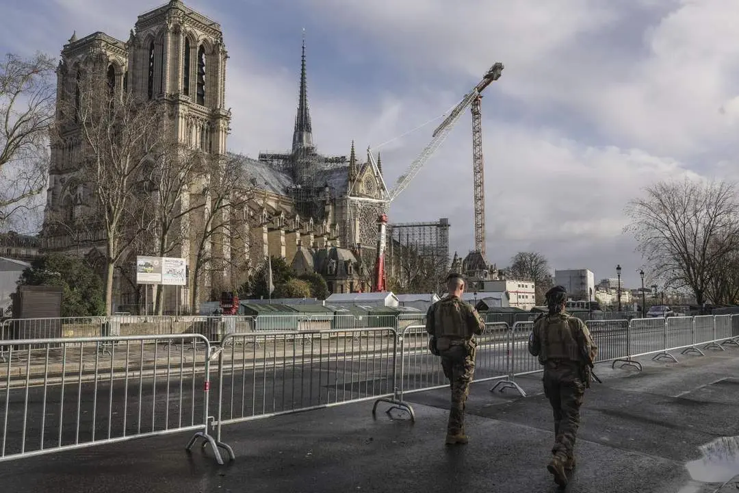 Vigilancia en Notre Dame. - EFE