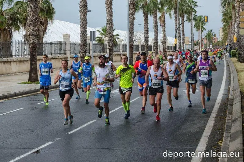 imagen de archivo de la Media Marat&oacute;n de M&aacute;laga - deporte.malaga.eu