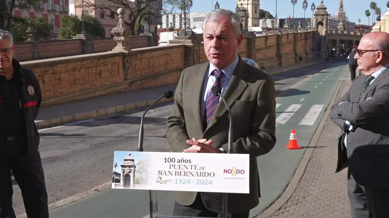 Sevilla celebra el centenario del Puente de San Bernardo, s&iacute;mbolo de transformaci&oacute;n