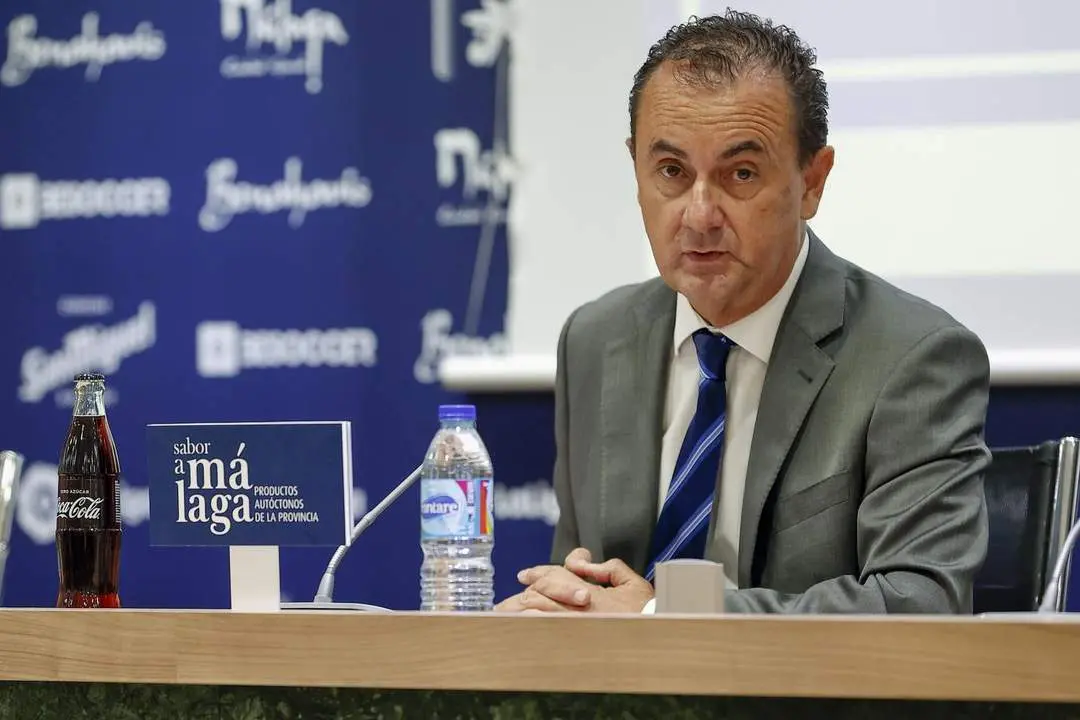 Jos&eacute; Mar&iacute;a Mu&ntilde;oz, en rueda de prensa. - MCF