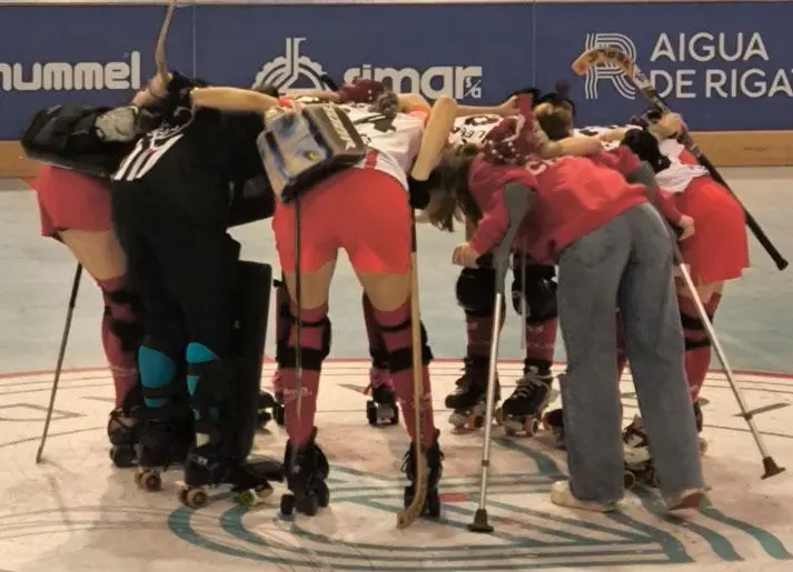 El equipo femenino del CH Sant Jordi. - hoqueisantjordi / Instagram