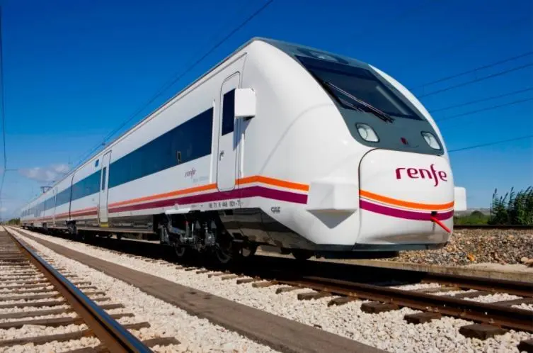 Tren de media distancia de Renfe. - Renfe