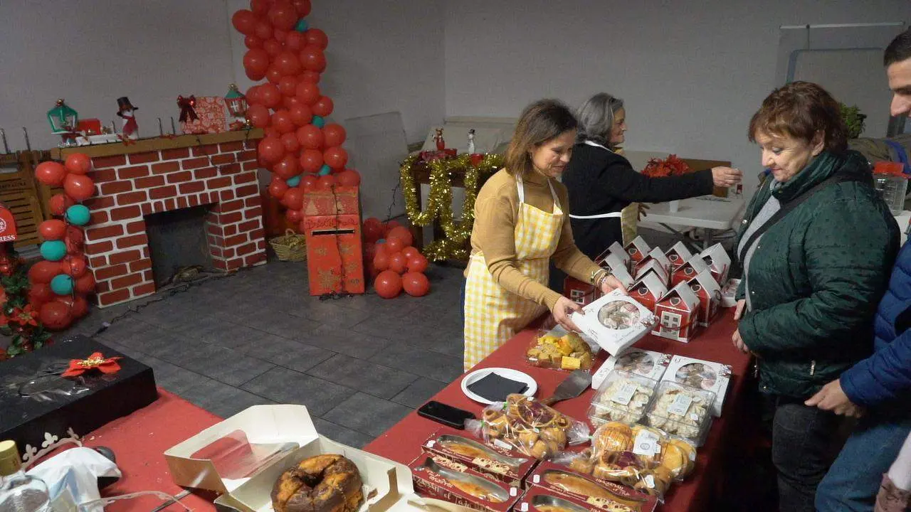 Mercado navide&ntilde;o.  - RS