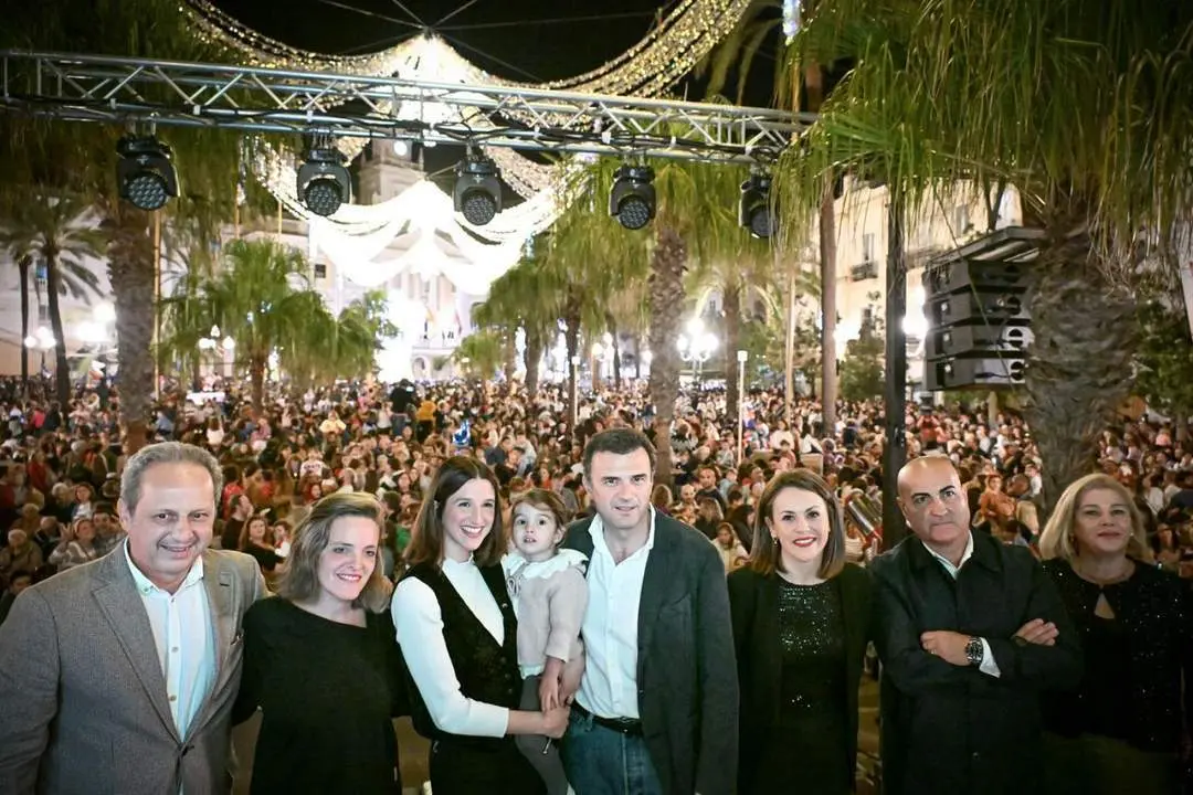 Encendido del alumbrado extraordinario de Navidad en C&aacute;diz. - Ayto. C&aacute;diz