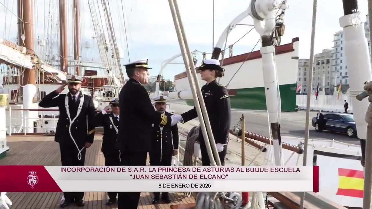 La Princesa Leonor embarca en Elcano para comenzar su instrucci&oacute;n como guardiamarina