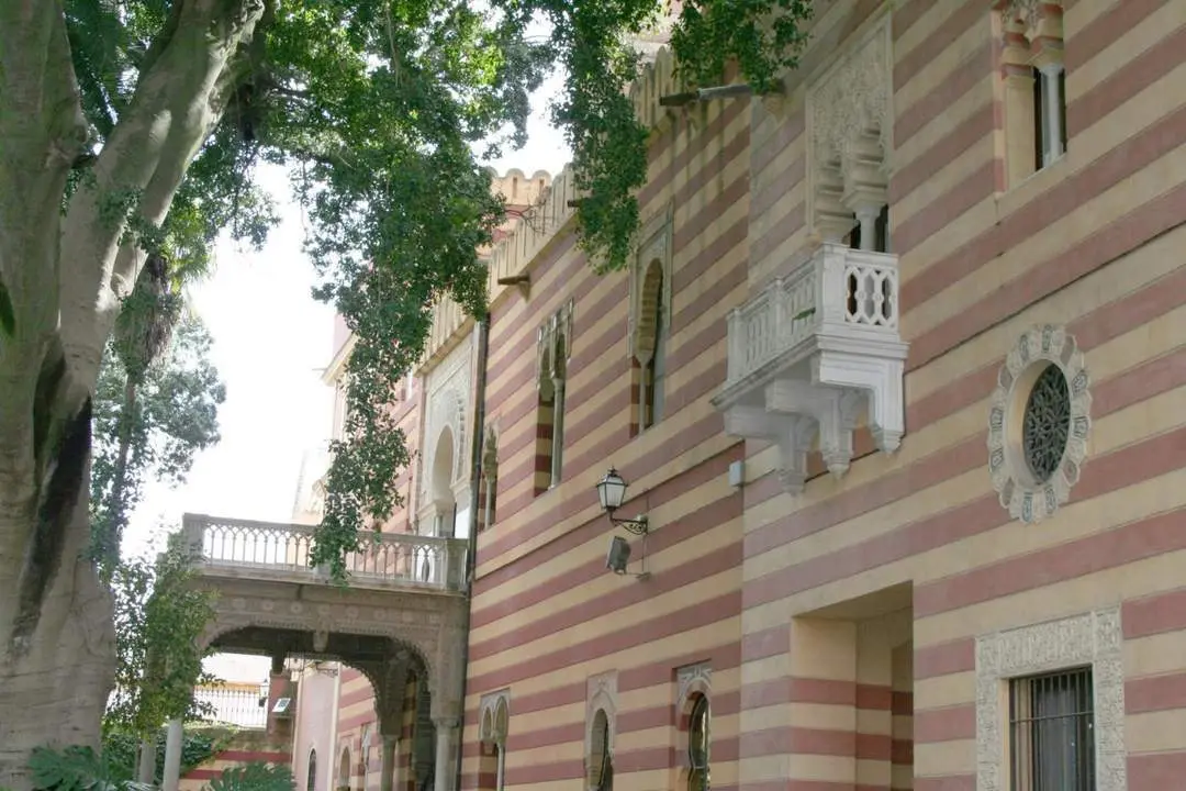 Palacio de Orleans, sede del Ayuntamiento de Sanl&uacute;car. - C. C.