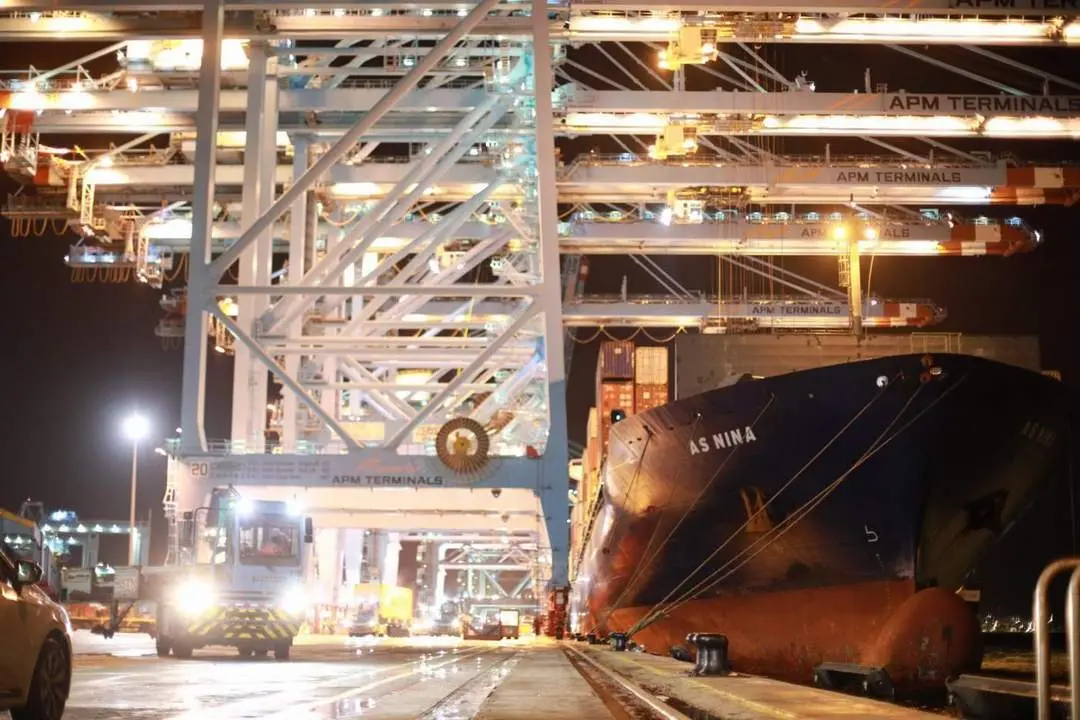 Llegada del 'AS Nina' al puerto de Algeciras dentro de Gemini. - AI