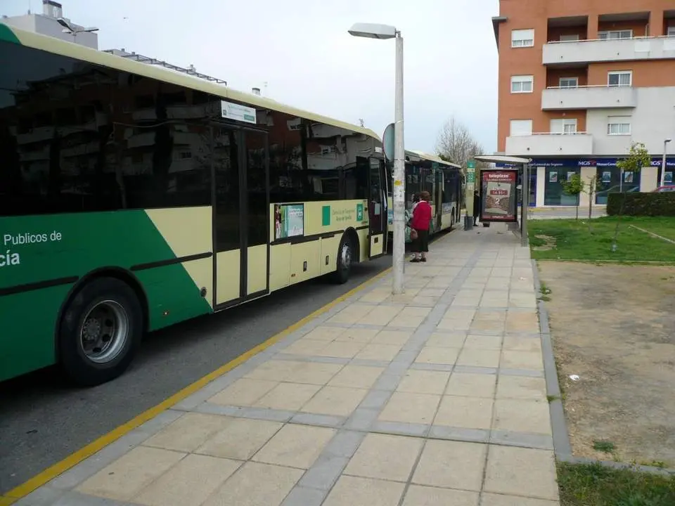 Autob&uacute;s del Consorcio de Transportes de Sevilla. - JUNTA