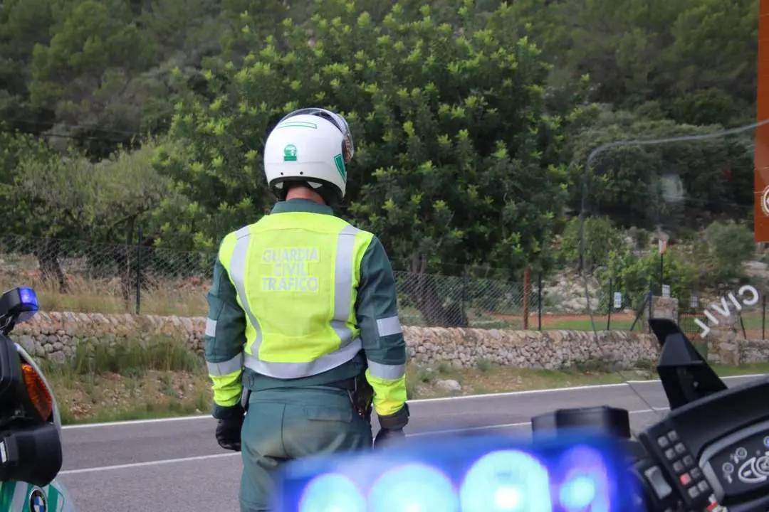 Guardia Civil de Tr&aacute;fico. - EP