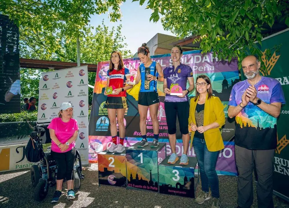 Podio femenino de la prueba del a&ntilde;o pasado. - CAJA RURAL