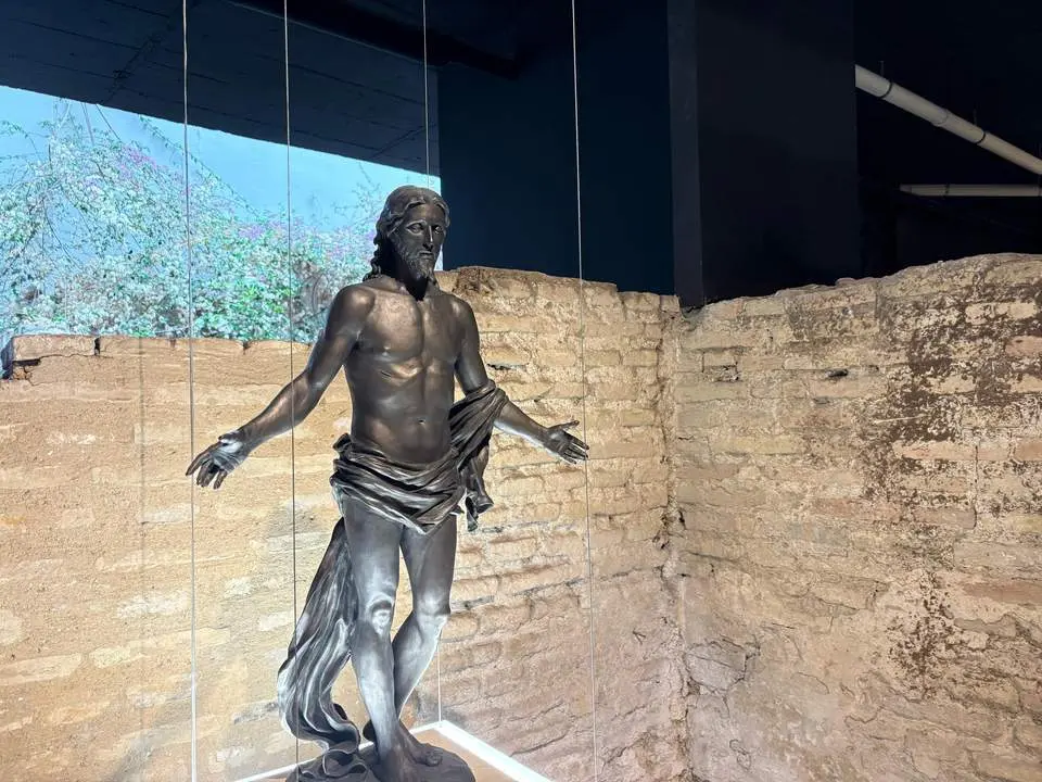 Inaugurada la nueva exposici&oacute;n del arte sacro en Sevilla