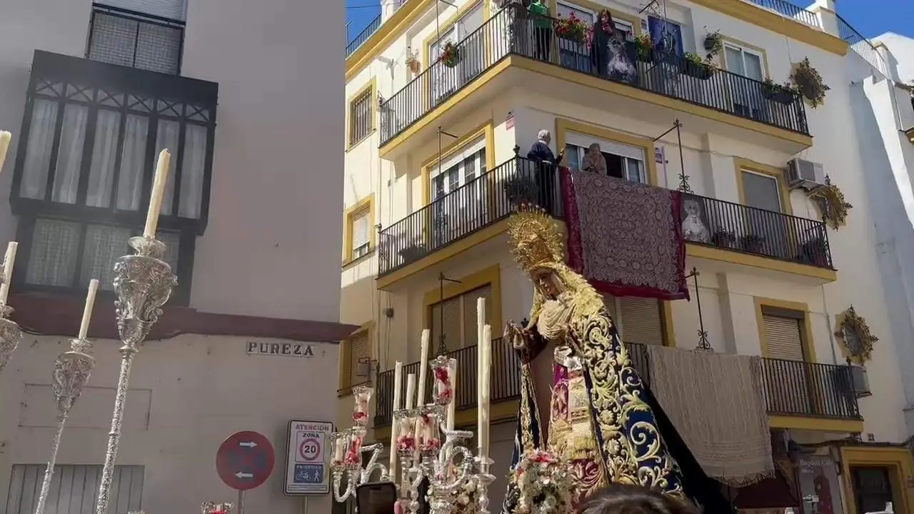 En v&iacute;deo: el Domingo de Laetare se vive con intensidad en Triana con su Esperanza
