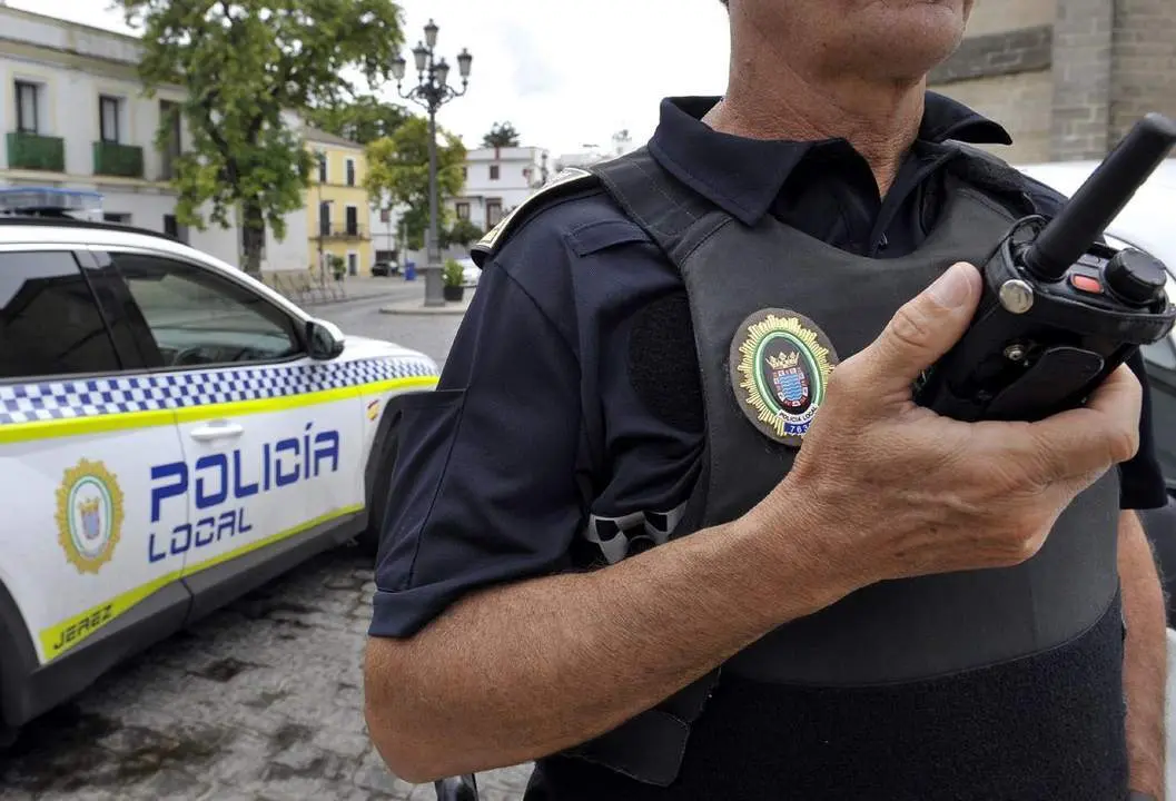 Polic&iacute;a Local de Jerez.  - Viva