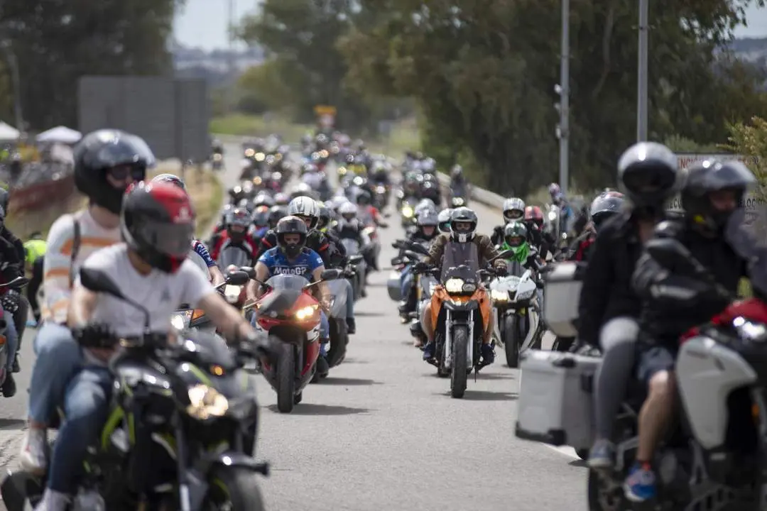 Un grupo de moteros a su llegada al circuito de Jerez. - EFE