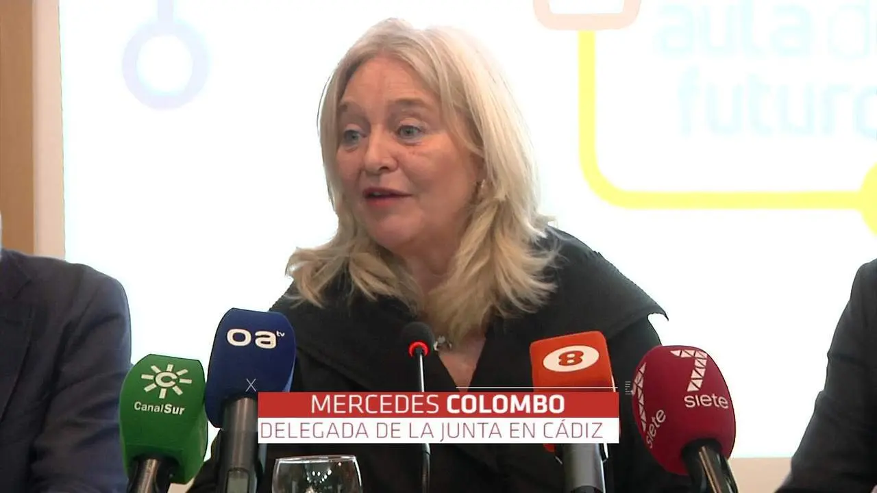 Inaugurada un aula en Algeciras para impulsar la competencia digital del profesorado