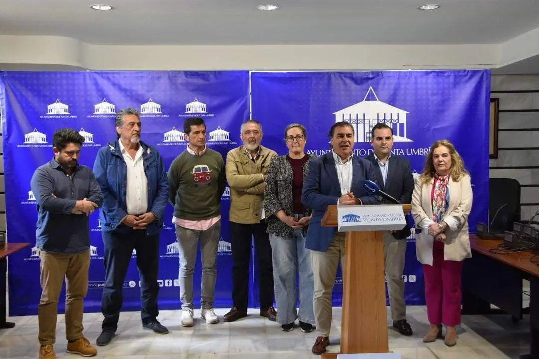 Rueda de prensa del alcalde de Punta Umbr&iacute;a - A.P.U.