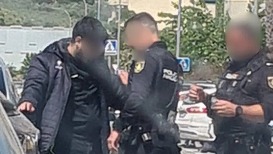Momento de la detenci&oacute;n de uno de los implicados - Polic&iacute;a Nacional