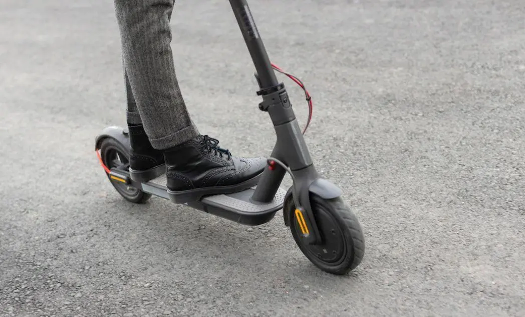 Un patinete el&eacute;ctrico.  | A.I.