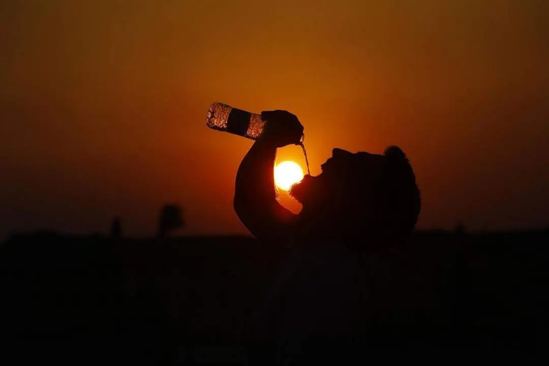 Sofocante calor en La Isla.  - EFE