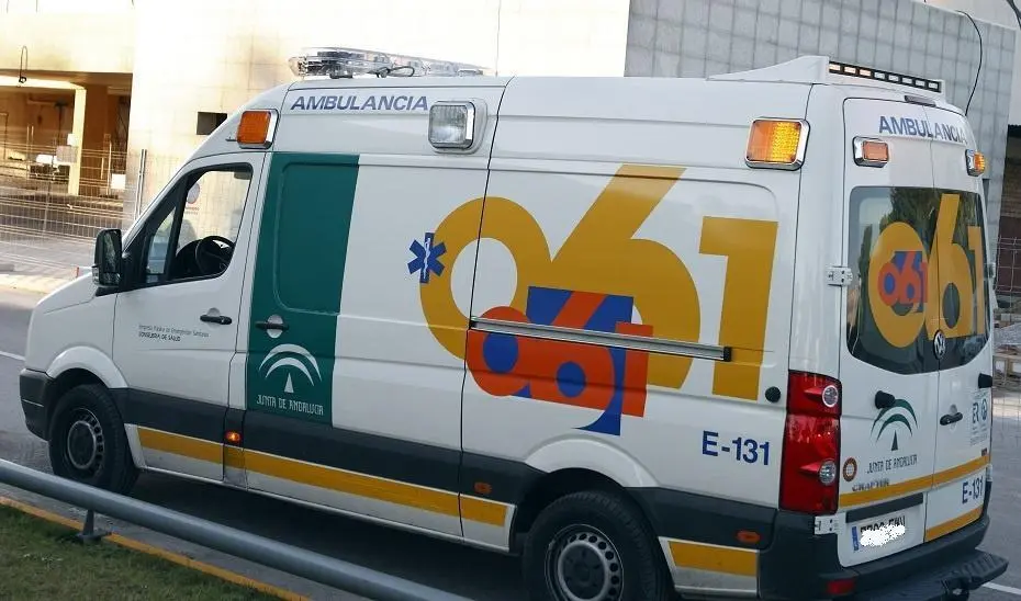 Ambulancia del Centro de Emergencias Sanitarias 061 - 112