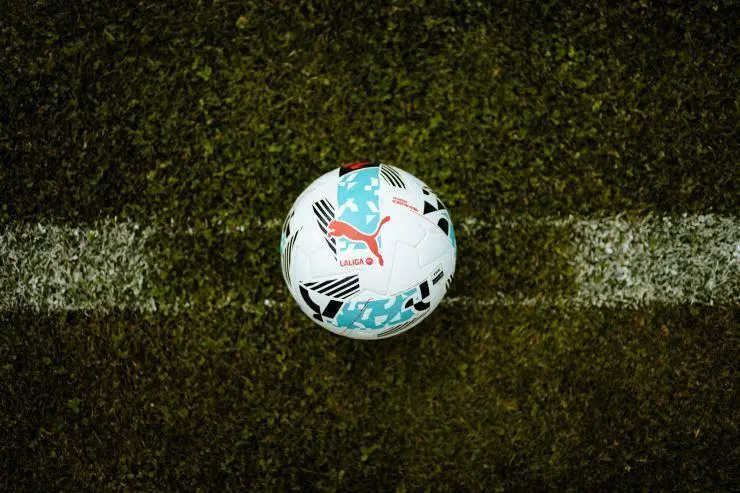 El bal&oacute;n. - laliga.com
