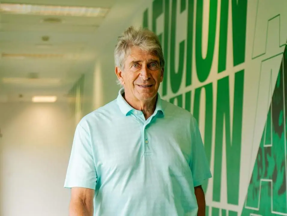 Manuel Pellegrini en la Ciudad Deportiva Luis del Sol. - RBB