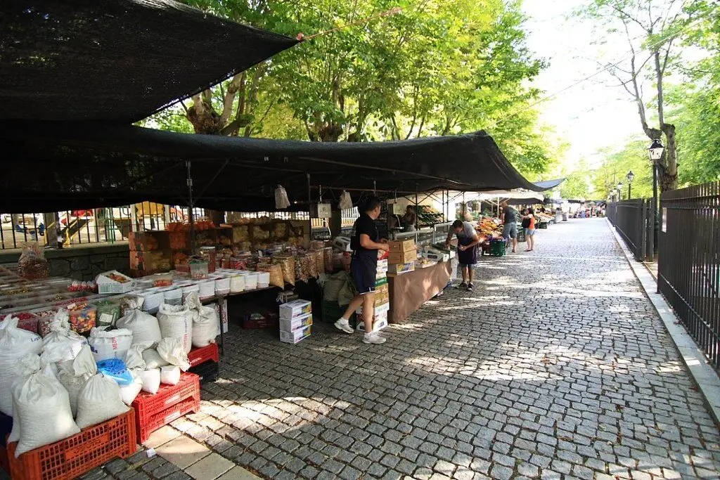 Mercadillo de los Jueves de San Lorenzo de El Escorial | AYUNTAMIENTO DE SAN LORENZO DE EL ESCORIAL