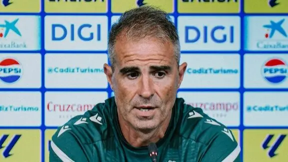 Gaizka Garitano, en rueda de prensa. | C&aacute;diz CF.