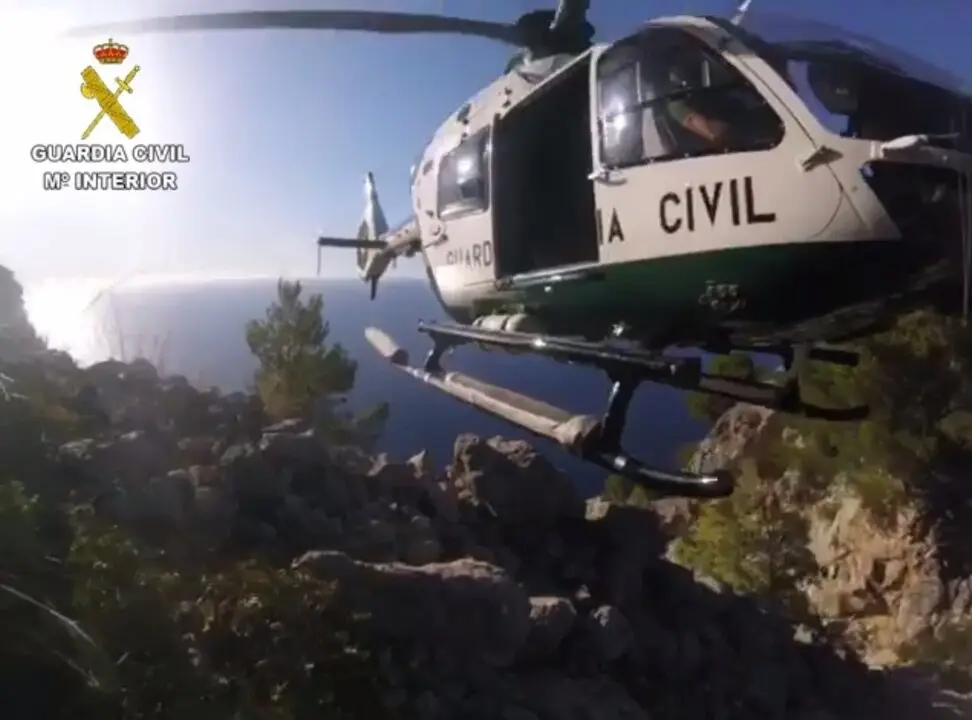 Helic&oacute;ptero del Grupo de Rescate de Monta&ntilde;a | Guardia Civil