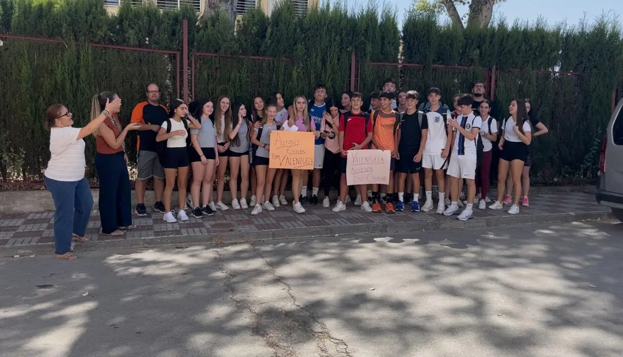 Protestas por falta de transporte escolar. | AI