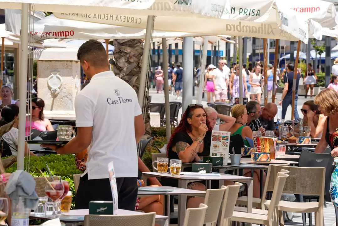 La hosteler&iacute;a marca el camino./Ayto. Torremolinos