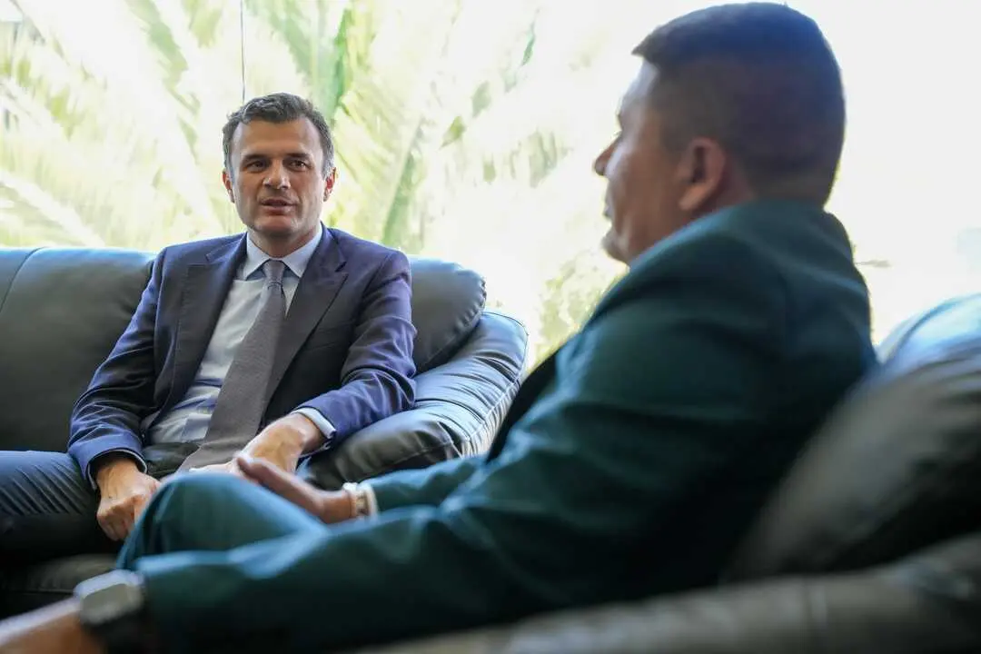 El alcalde de C&aacute;diz, Bruno Garc&iacute;a, y su hom&oacute;logo en la ciudad de Arequipa, V&iacute;ctor Hugo Rivera. | Ayuntamiento de C&aacute;diz.