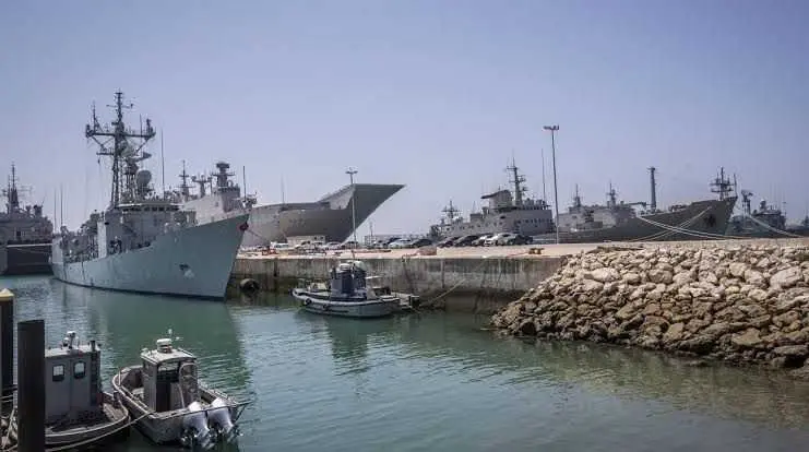 Imagen del muelle de la Base Naval de Rota