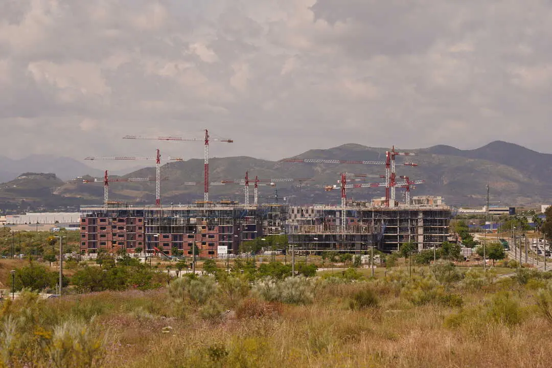 Edificio en contrucci&oacute;n en M&aacute;laga. / &Aacute;lex Zea - Europa Press