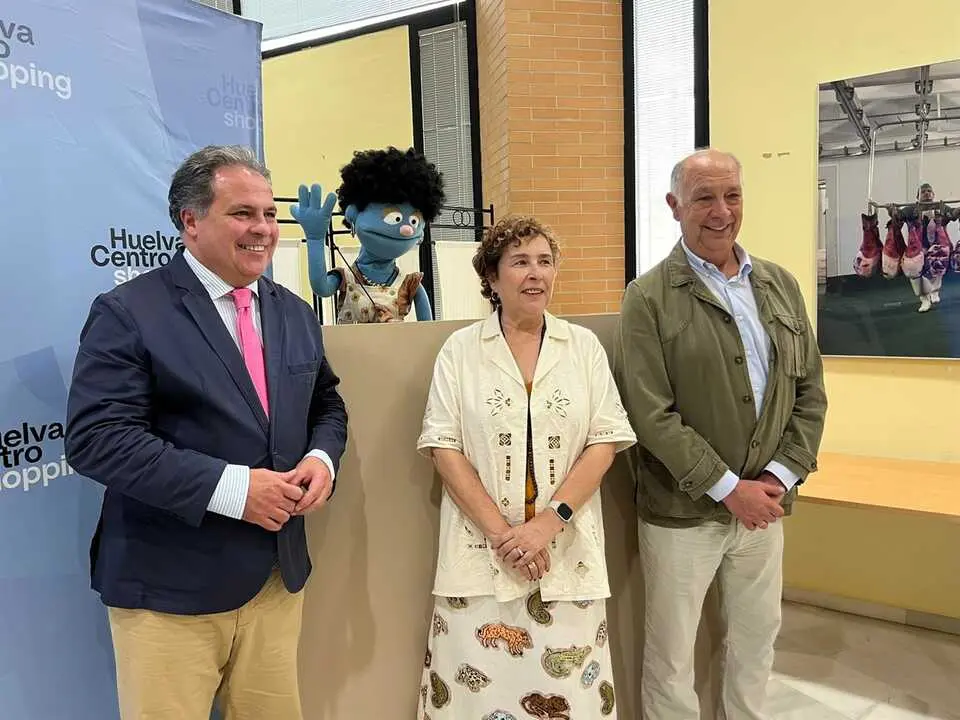 Presentaci&oacute;n de la campa&ntilde;a 'Huelva late en las Calles del Centro'. | FOE