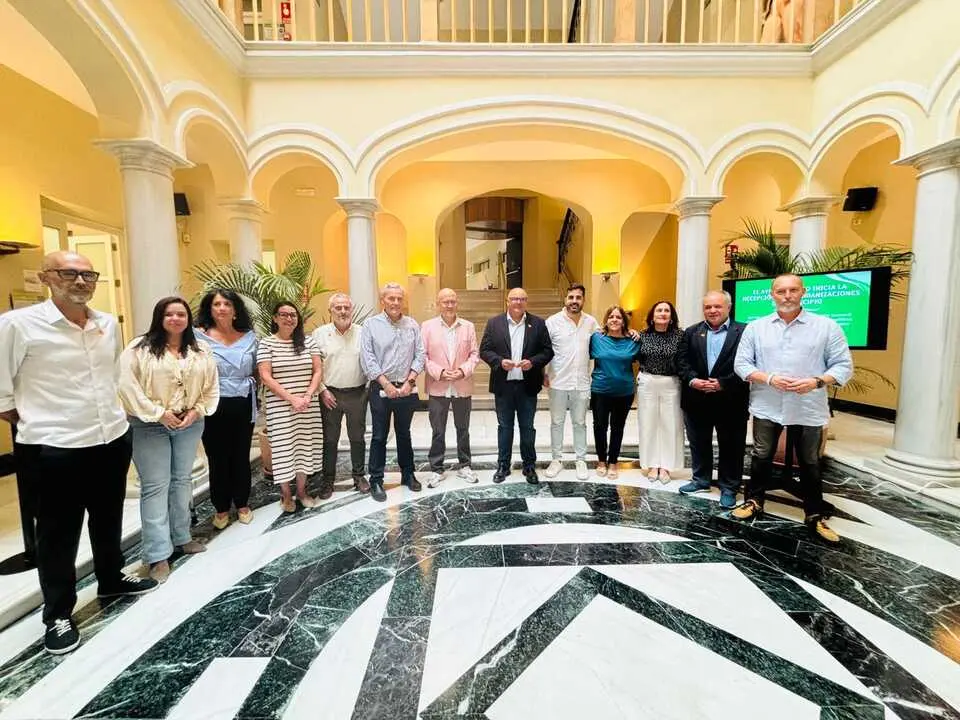 Acuerdo gesti&oacute;n de urbanizaciones | Ayuntamiento V&eacute;lez-M&aacute;laga