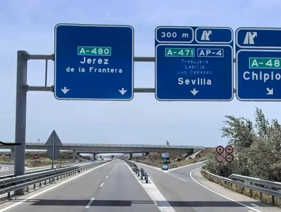 Se pide el arreglo urgente de la Autov&iacute;a