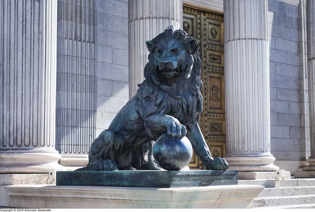 Le&oacute;n del Congreso de los Diputados.