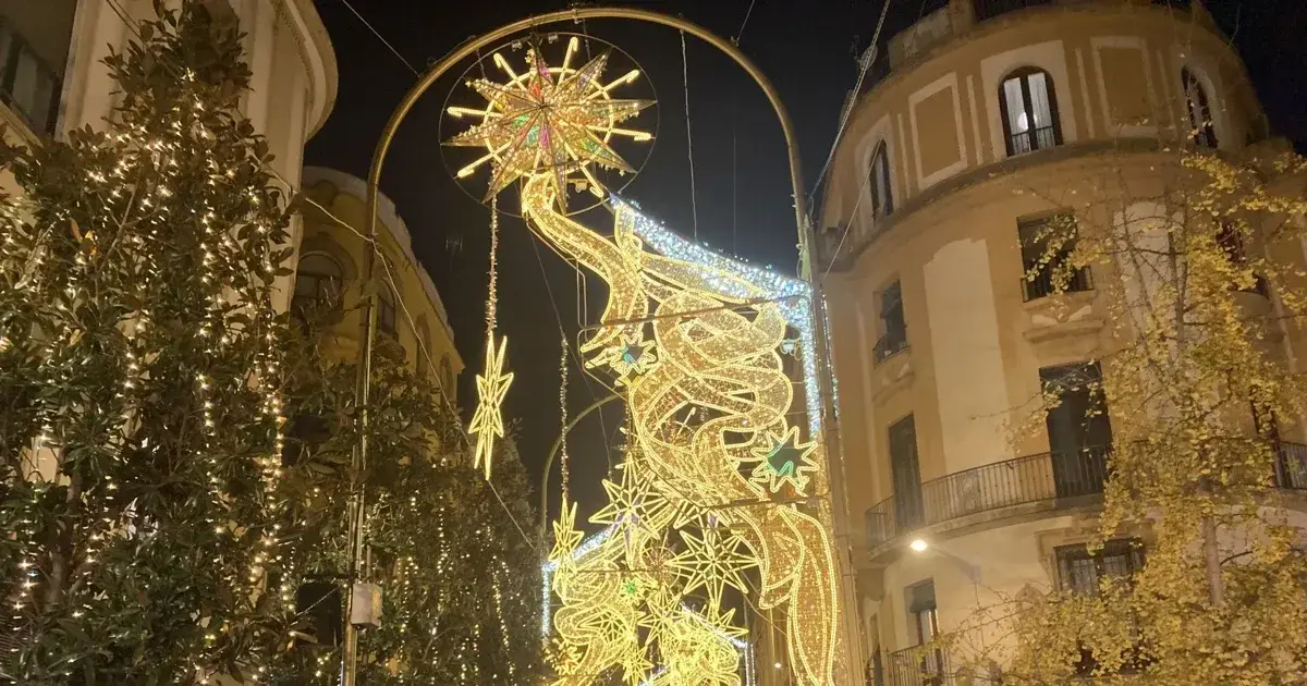 Espect&aacute;culo de m&uacute;sica y luces en Cruz Conde, C&oacute;rdoba.