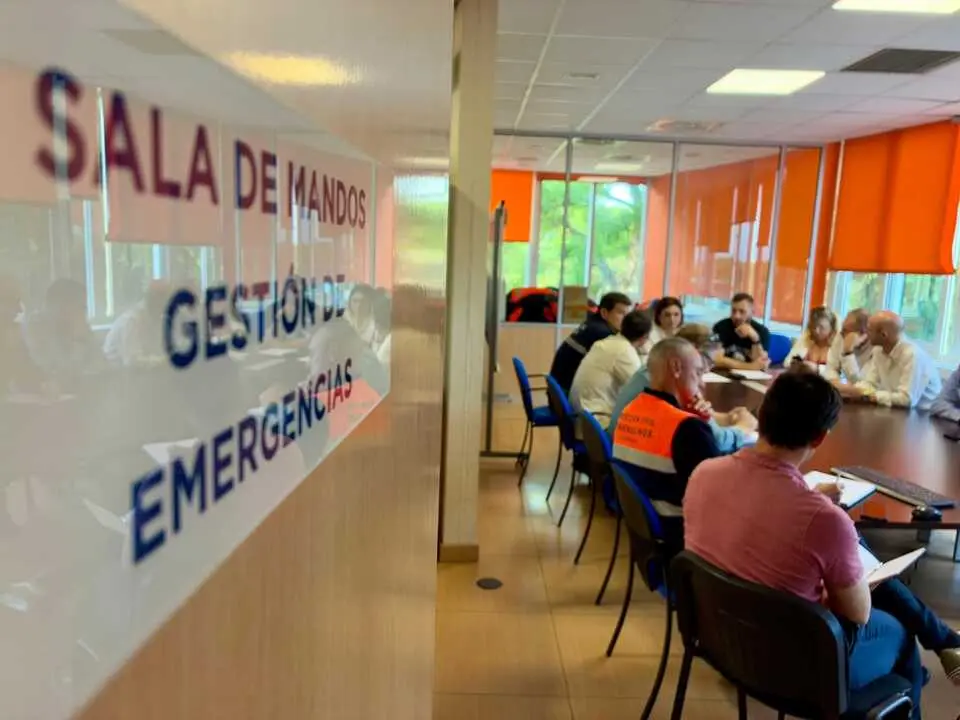 Reuni&oacute;n de emergencias./VT.