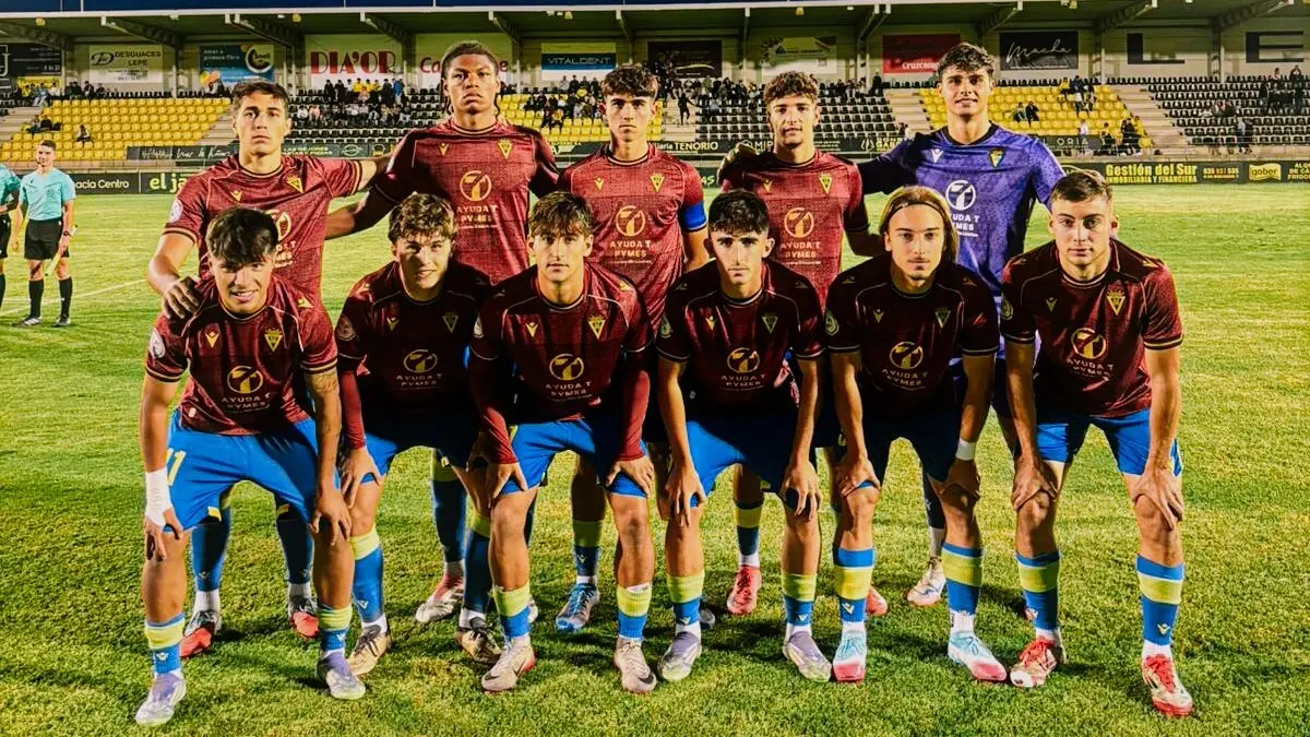Alineaci&oacute;n inicial del Mirandilla en Lepe. | C&aacute;diz CF.