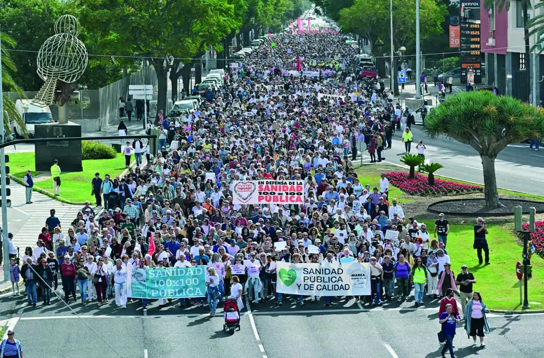 Manifestaci&oacute;n por la sanidad 100% p&uacute;blica en C&aacute;diz este domingo. Eulogio Garc&iacute;a