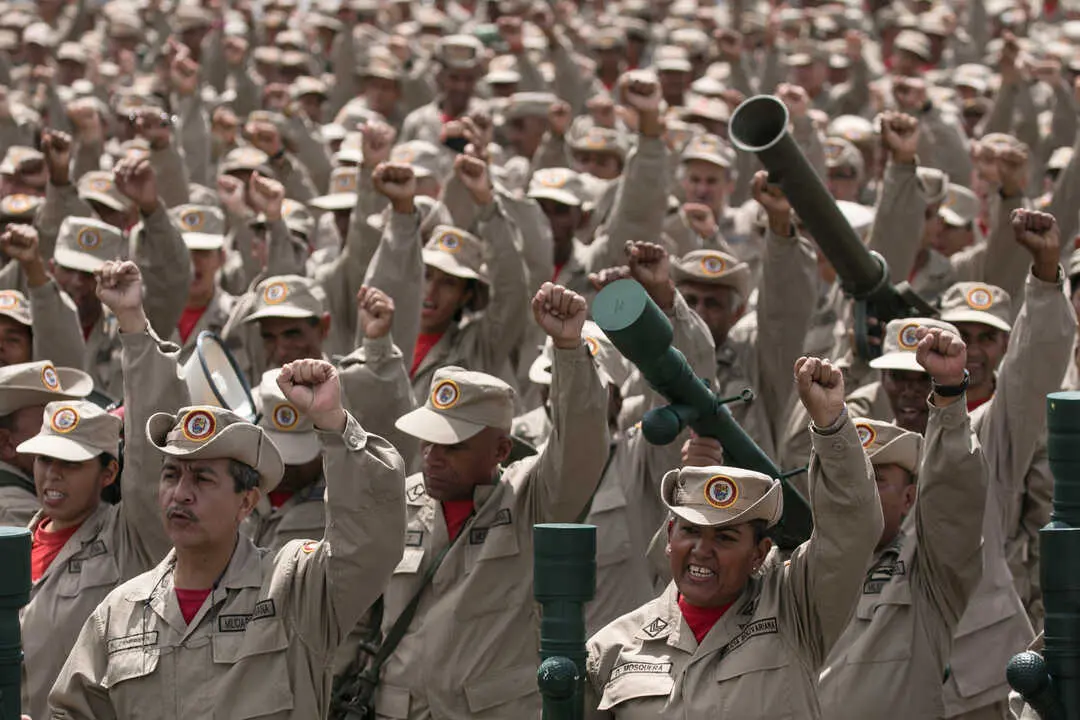 Militares venezolanos durante un desfile militar en Caracas. | Europa Press
