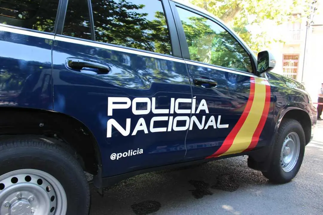  Polic&iacute;a Nacional. - EP 