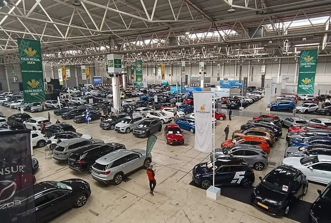 Coches expuestos en el Factory Cars. - Foto: Ferias Ja&eacute;n.