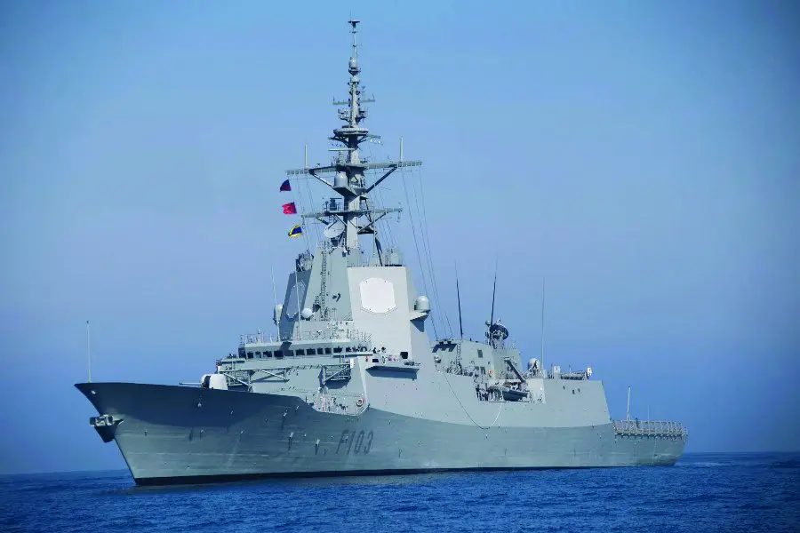 La fragata en alta mar./MD.