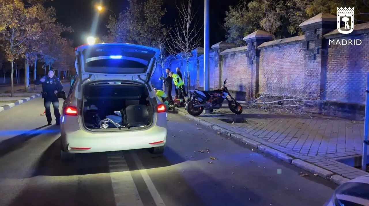 Un motorista pierde la vida en Madrid tras colisionar con un &aacute;rbol. | Europa Press.