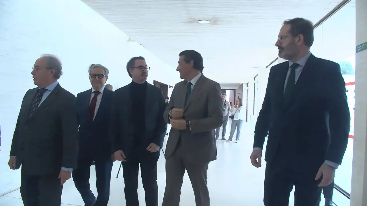 Autoridades andaluzas y provinciales celebran un homenaje al chef Paco Morales